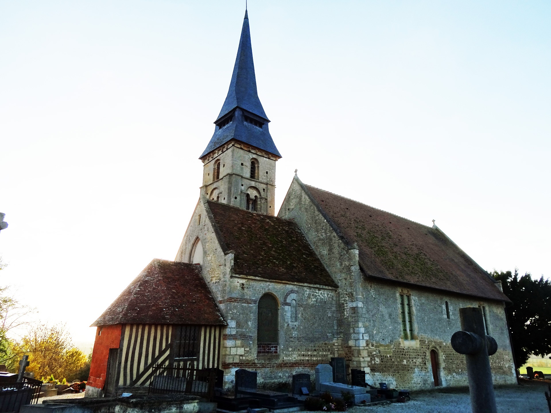 Eglise de Vieux-Pont-en-Auge Façade nord