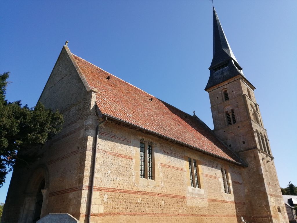Façade sud de l'église de Vieux-Pont